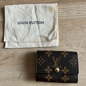 Louis Vuitton Monogram Credit Card Holder/ Coin Change Wallet